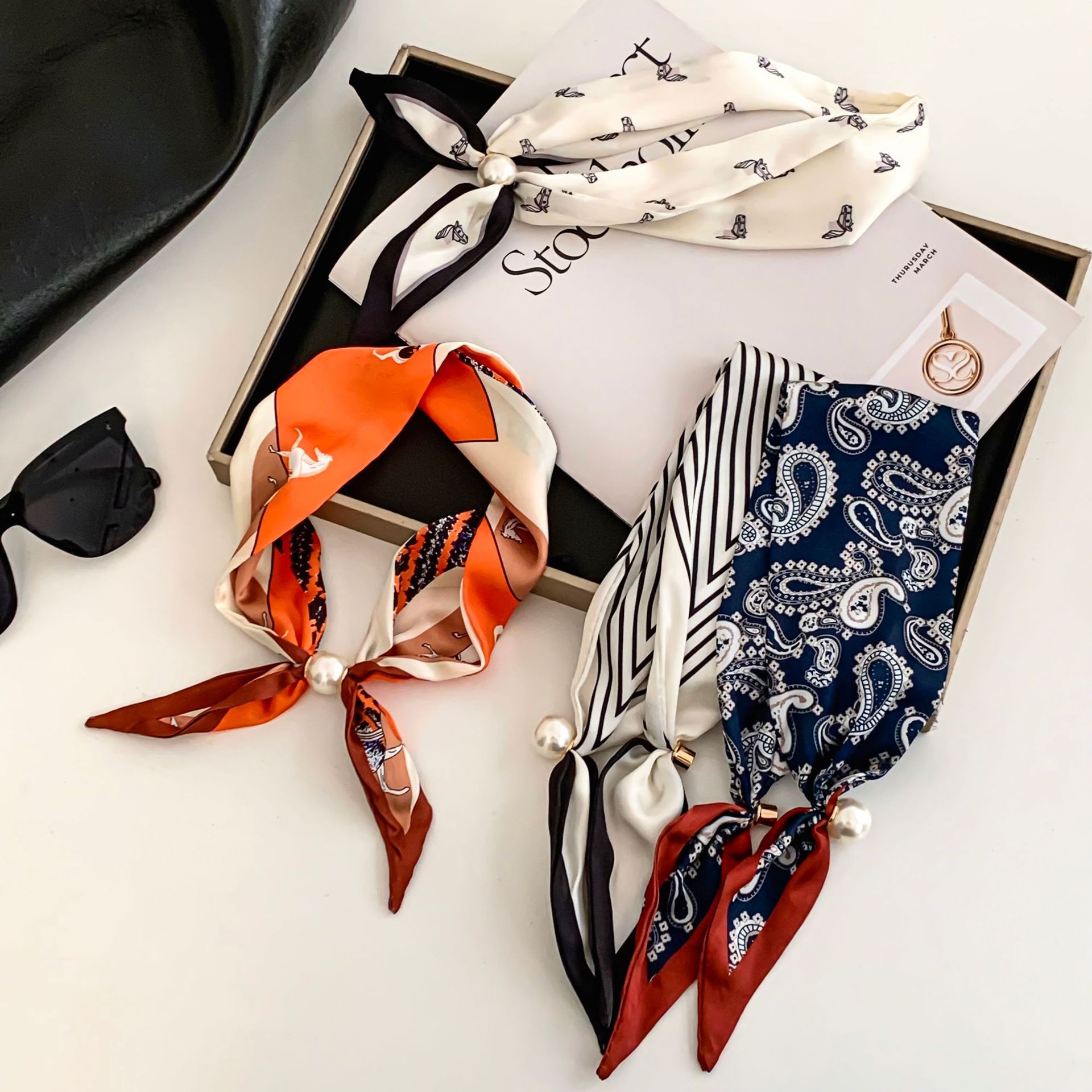 Cashew Flower Silk Scarf Effor - Ascot Neck Scarf recensie en prijs