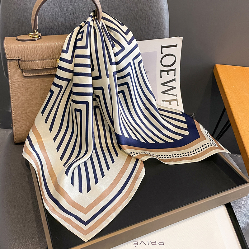 Luxury Brand Neckerchief Sprin - Ascot Neck Scarf recensie en prijs