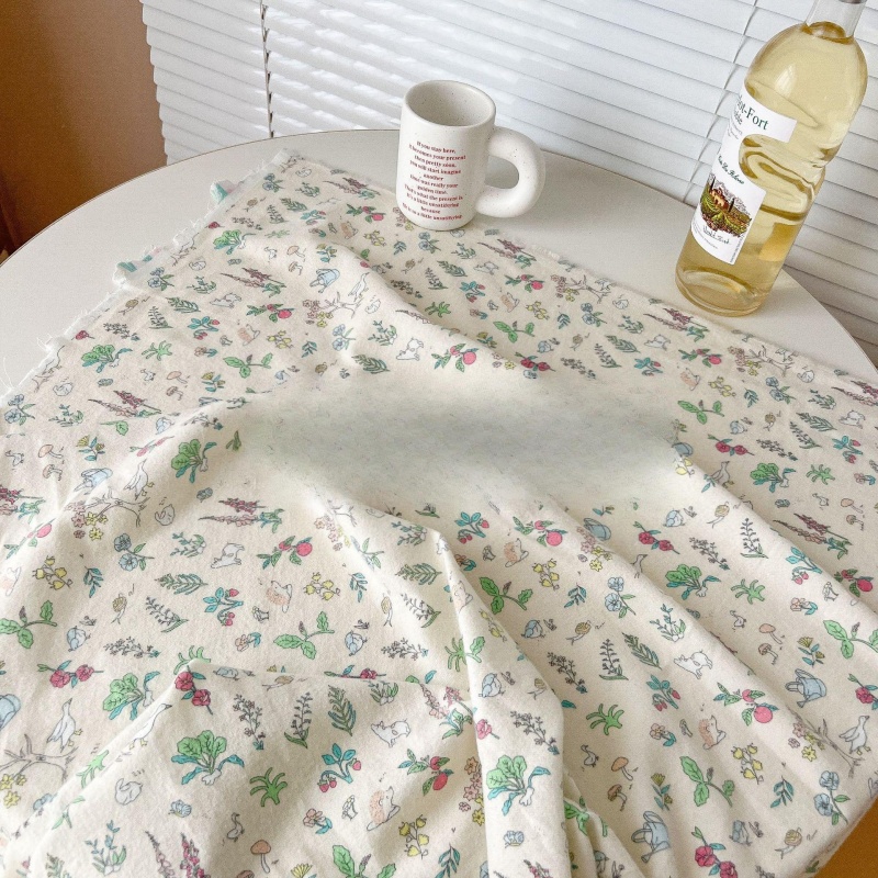 Fabrics Viscose Floral Printed - Woven Scarf Blanket recensie en prijs