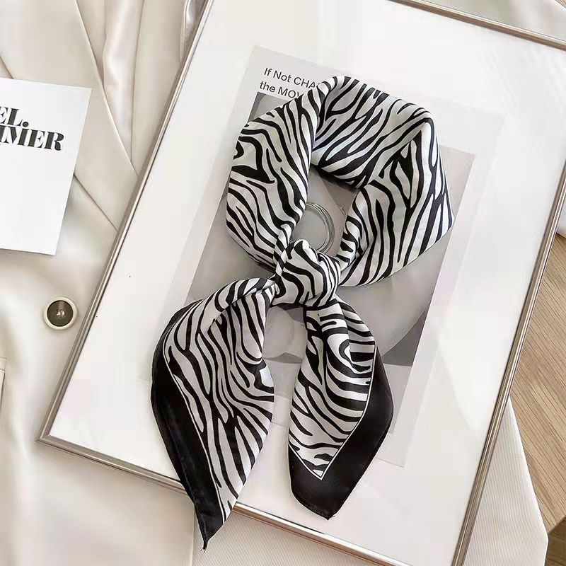 New Fashion Zebra Printed Squa - Ascot Neck Scarf recensie en prijs